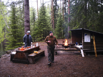 Presidentti Toni kutsuu talkoolaisia tauolle